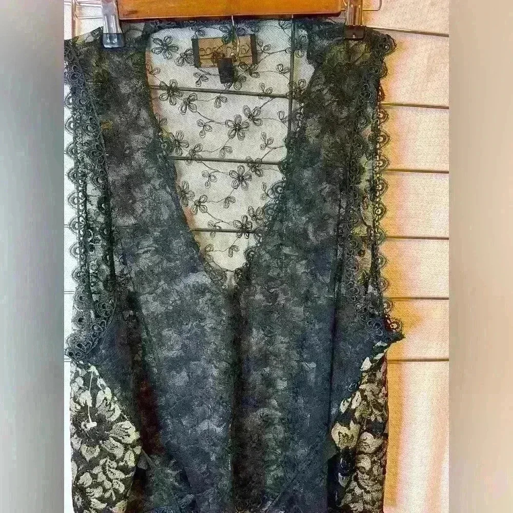Karen Kane sheer vest. - Picture 5 of 6